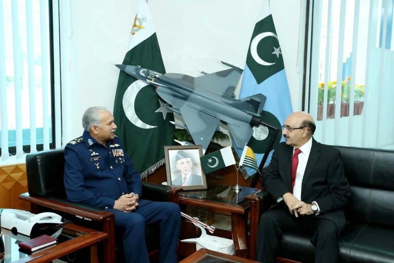 President AJK visits Air Headquarters, meets Pakistan Air Force Chief