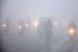 Dense fog continues to envelop plain areas in Punjab, KP