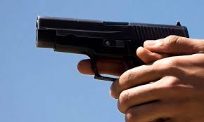 A man guns down by unknown persons in Karachi