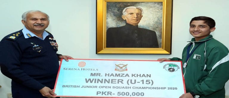 Air chief awards cash prize to Hamza Khan for winning British Junior Open Squash Championship