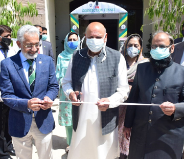 Sarwar inaugurates ‘Protect Pakistan Corona Research Centre’ and ‘Anti-septic Tunnel’ at UHS