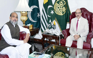 Masood Khan praises positive role of Ulema and Mashaikh amid coronavirus pandemic