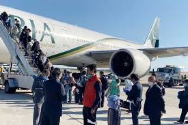 PIA special flight carrying 150 stranded Pakistanis leaves US