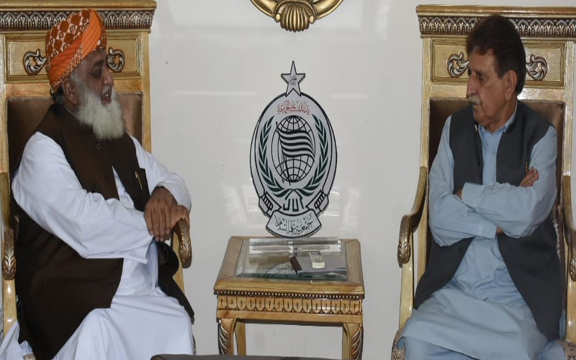AJK PM meets JUI Chief Moulana Fazal ur Rehman;