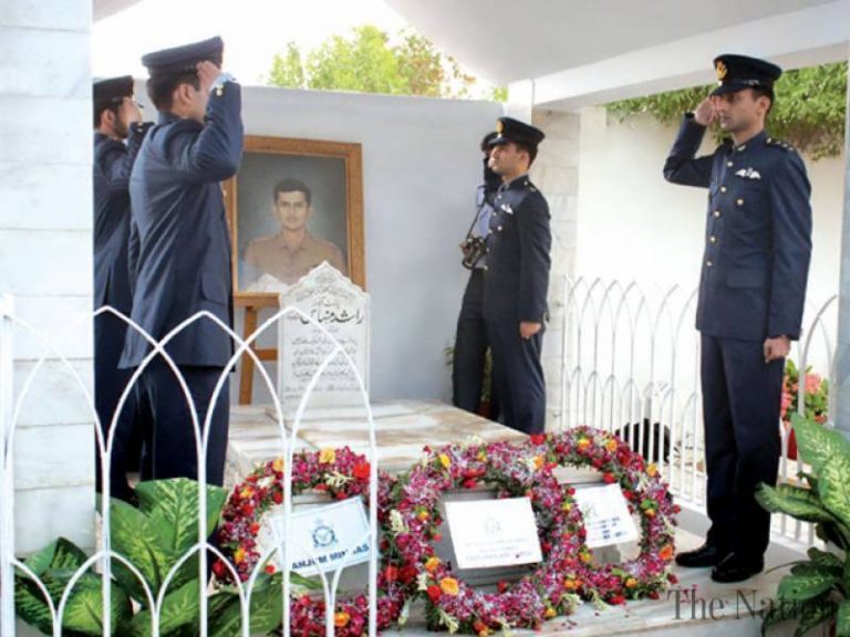 PAF contingent laid floral wreath at grave of Pilot Officer Rashid Minhas Shaheed