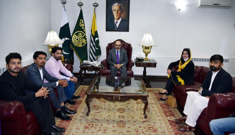 President Masood urges youth to highlight Kashmir issue on a global scale