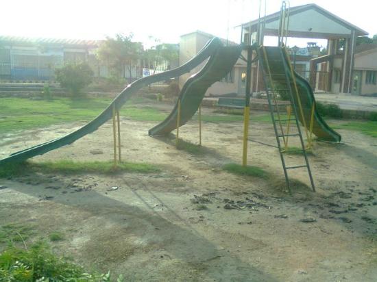 Poor maintenance and bad conditions of Mirpurkhas Parks and Playgrounds