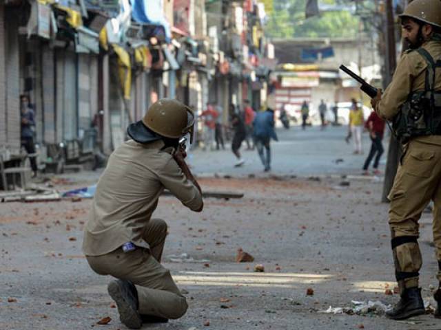 Indian troops martyr one more youth in Shopian