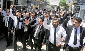 Lawyers stage countrywide protest against appointment of junior judges in SC