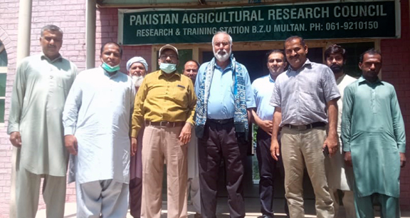 VC Mansoor Akbar and professors visit PARC Multan