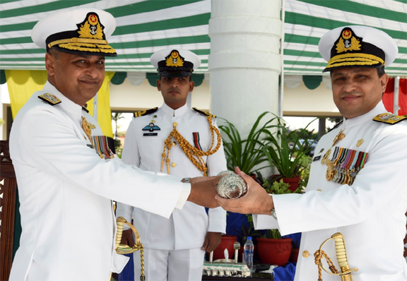 Experienced in Command and Staff Admiral Zakirullah Jan won Hilal e Imtiaz Award