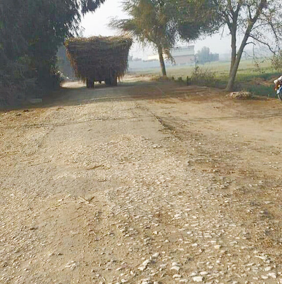 The road of Historical Village Jahanpur Sharif needs renovation!