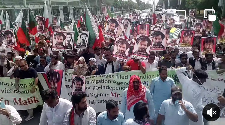 JKLF protesters condemn Indian act of Yasin Malik guilty in fabricated cases