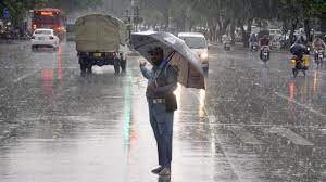 PMD forecasts rains, windstorms in different parts of country