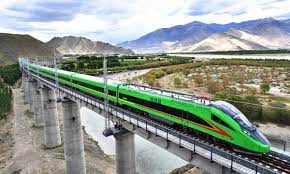 Lhasa-Nyingchi railway benefits local people, economy