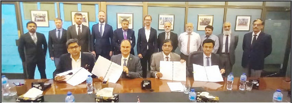 Air Eagle (Pvt) Ltd signs first B737-300 freighter Aircraft purchase Agreement