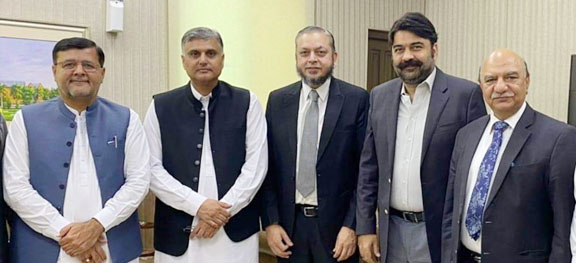 Newly appointed VCs call on Higher Education Minister Punjab