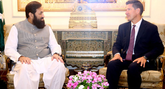 British High Commissioner to Pakistan meets   Governor Punjab Muhammad Balighur Rehman
