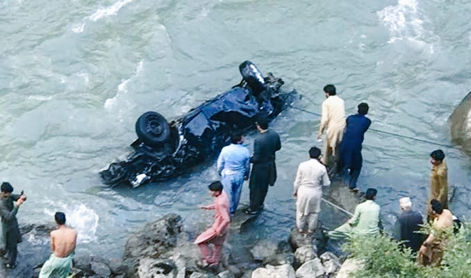 06 persons killed, 02 others injured as jeep plunge into deep ravine in AJK’s Neelam valley: