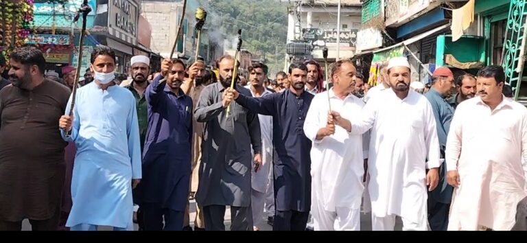 Shutdown of crush plants, protest by burning torches in Hajira