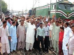 One  lac ninety thousand railway employees & pensioners  facing  problems for  last six months due to non-payment