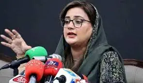 Minister Azma Bokhari visits CMH, pays tribute to war heroes and wounded soldiers